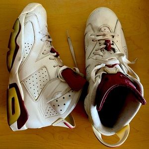 Jordan 6 Retro - Maroon (2015)